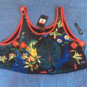 NWT women’s large Nike tropical tank